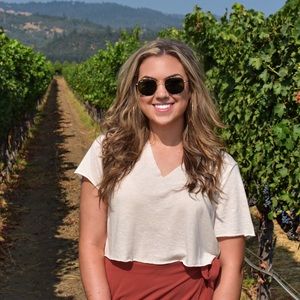 Meet your Posher, Vanessa